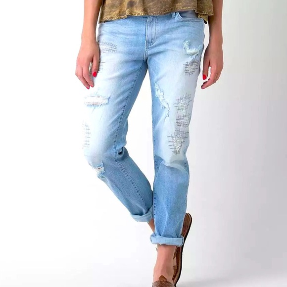 *3/$30* KanCan Mid-Rise Boyfriend Stretch Jean